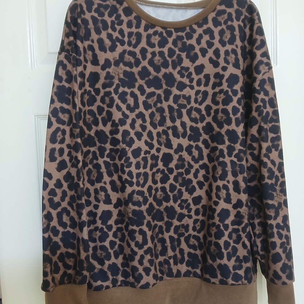 Amazon Essentials Brown and Black Leopard Print Pullover Sweatshirt - Picture 2 of 2